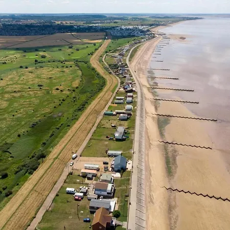 Caravan With Decking Within Walking Distance To Hunstanton Beach Ref 23054S Exterior foto