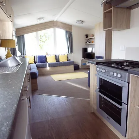 Caravan With Decking Within Walking Distance To Hunstanton Beach Ref 23054S Exterior foto